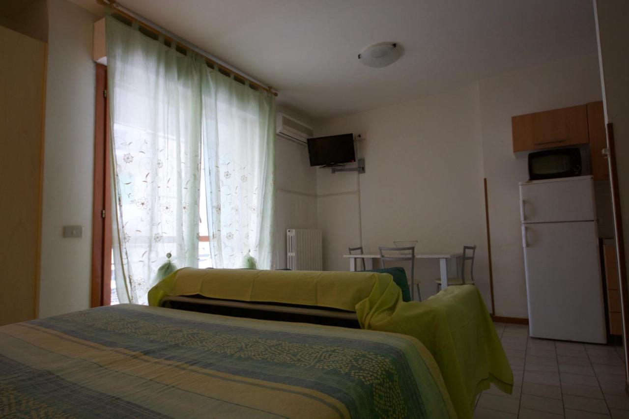 Residence Parmigianino Parma Bagian luar foto