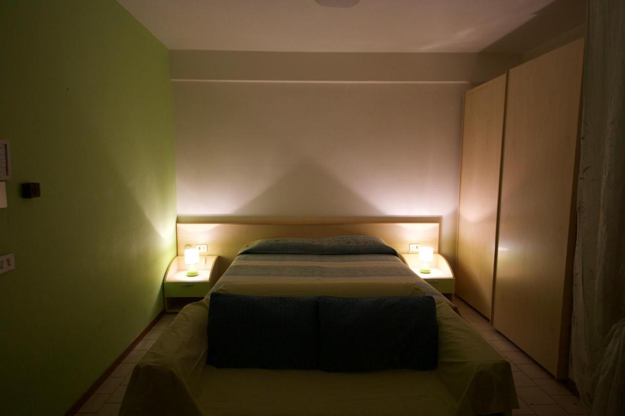 Residence Parmigianino Parma Bagian luar foto