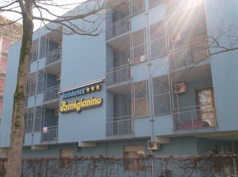 Residence Parmigianino Parma Bagian luar foto